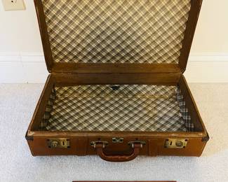 C162 - $75. Set of "Quality Personality Luggage". Both are in good vintage condition.