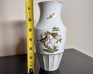 C30 - $125. Herend Hungary Rothschild Bird Pattern Porcelain Vase. Hand painted birds & butterflies. Measures 7.5" tall.