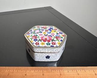 C43 - $85. Vintage Japanese Inaba Cloisonne Enamel Floral Trinket Box. Measures 3" across x 1.25" tall. Enamel is in very good condition!