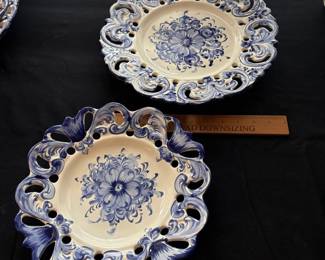 C138- $30. Pair Vestal Plates. Portugal.