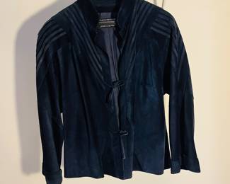 C166 - $50. Vintage Graumann Jeune Femme Jacket. 20.5" pit to pit. 24" long.