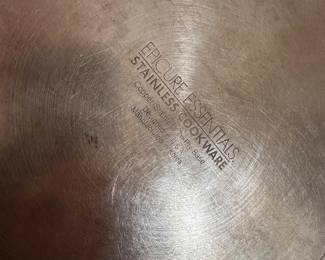 C143 - $80. 4 Pots + lids. Epicure Essentials Stainless.