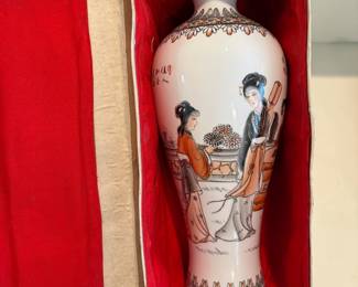 C63 - $40. Chinese Porcelain Vase in velvet lined box.