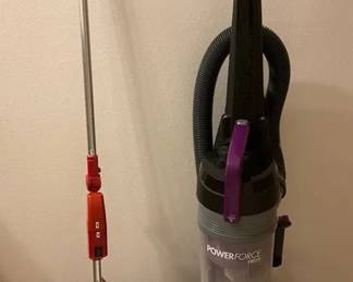 Bissell Vacuum Cleaner Model 2191U Swivel SweeperBattery Operated