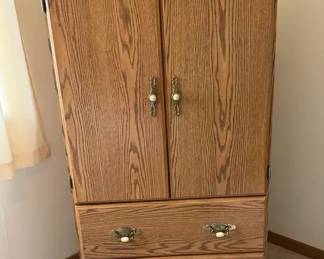 Pressed Wood Wardrobe Cabinet