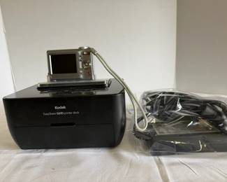 Kodak Easy Share Camera C813 with Dock More