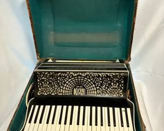 Lyric Accordion