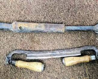006 Antique Draw Knife Cast Iron Nail Puller