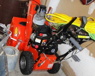 Ariens Classic 24 Snowblower