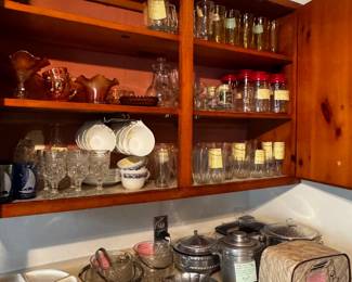 Dishes, glassware