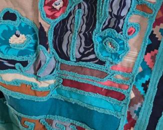 Handcrafted vintage Hanes set of pure Western / Navajo goodness 😍 Featuring beaded motifs and quilted style cutouts with coyotes, cowboy boots, teepees, and more!