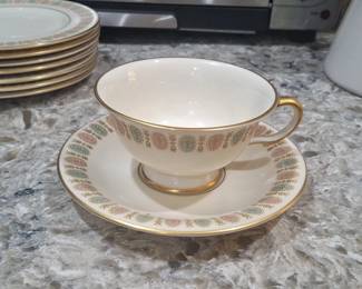 Lenox Summerdale China Set third image