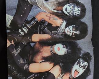 KISS Worldwide Tourbook second image
