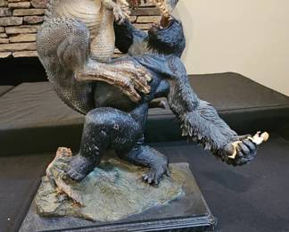 Weta Collectibles King Kong VRex vs. Kong Limited Edition Statue or