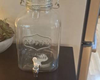 Glass Beverage Dispenser with Metal Handle and Spigot