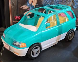 Barbie Kennel Care Zoom n Groom Vehicle SUV