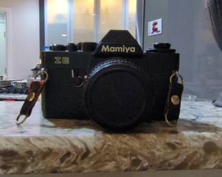 Mamiya ZE Quartz mm SLR Camera