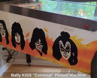 Bally KISS Colossal Pinball Machine fifth image