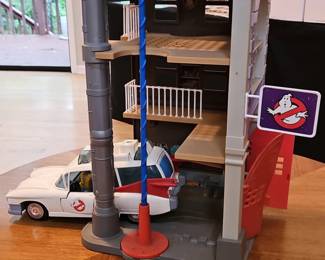 Kenner The Real Ghostbusters Ecto and Firehouse Playset