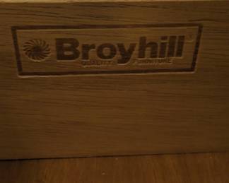 Broyhill Fontana Pine Dresser with Ceramic Knobs third image