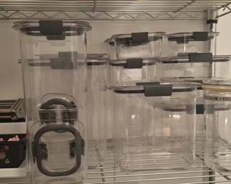 Rubbermaid Brilliance Airtight Food Storage Containers second image