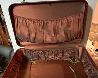 Sears Roebuck and Co. J. C. Higgins Vintage Suitcase third image