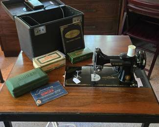 1951 Singer Featherweight sewing machine with table