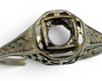 Antique 18k Gold Ring  Missing Gemstone 1.84g