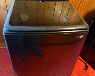 High-Efficiency Extra-Large Capacity Smart Top Load Washer with Super Speed in Brushed Black Like New