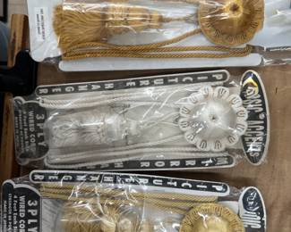 Decorative art hanging systems