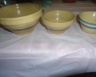 Crockery bowls (smaller than they look)