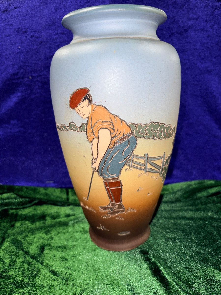 Weller Dickenswear vase