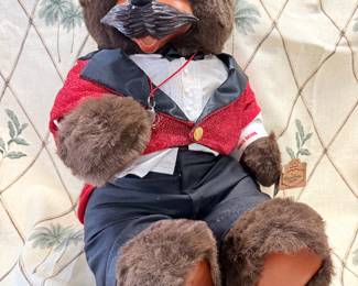 Robert Rikes teddy bears