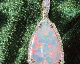 Large opal necklace