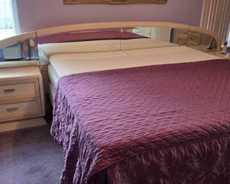 King-size bed with mirrored headboards 2 nightstands