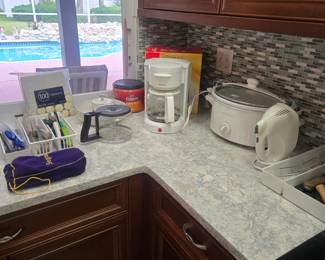 Crock pot hand mixer