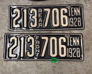 VINTAGE TENNESSEE LICENSE TAGS