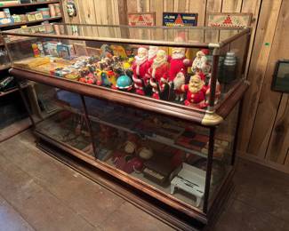DISPLAY CASE