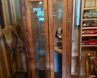 VINTAGE TELEPHONE BOOTH