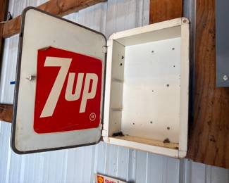 7 UP SIGN