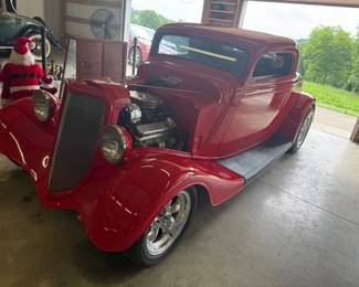 1934 FORD MODEL 40 DELUXE COUPE