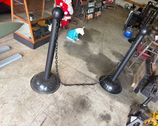 5 POLE PLASTIC BARRIER