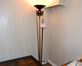 560LL Living Room