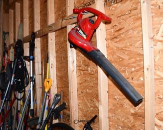 698Garage