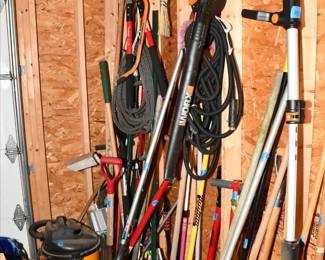 695Garage