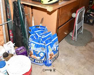 715Garage
