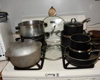 518LL Kitchen