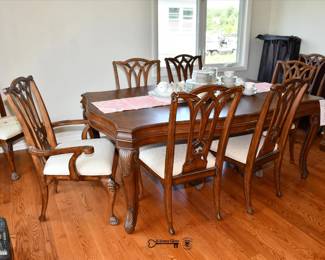 349Upper Living Room