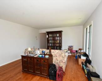 314Upper Living Room
