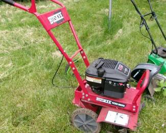 HUSKEE ROTOTILLER